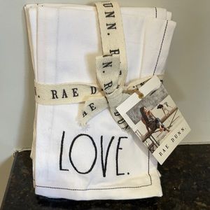 Rae Dunn - LOVE - napkins